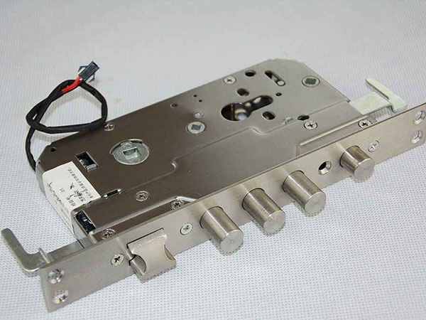 华宁24小时上门开锁公司