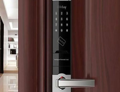 华宁24小时上门开锁公司