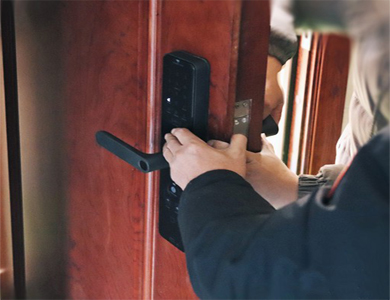 华宁24小时上门开锁公司